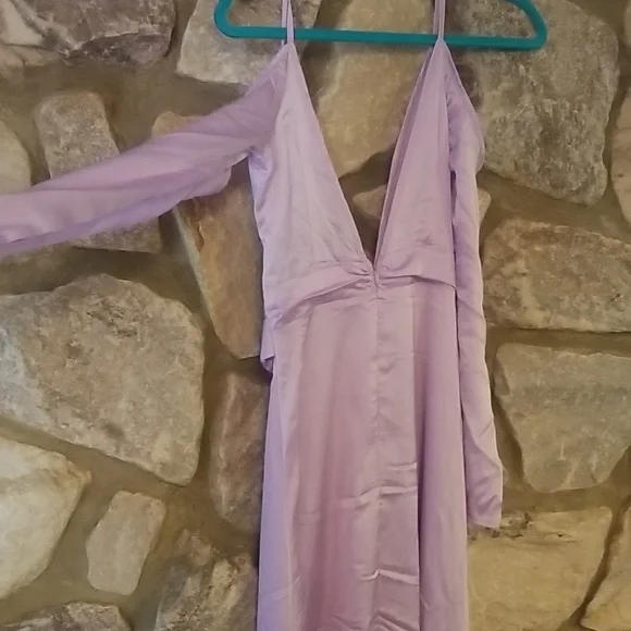 Missguided Lavendar Satin Cold Shoulder maxi dress size US 2 new with tags - Picture 6 of 8